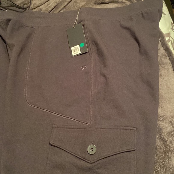 Mens VRST Joggers - Picture 9 of 9